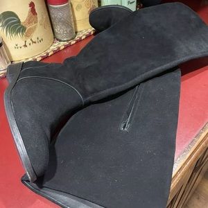 Ugg knees high boots. Worn 2 times